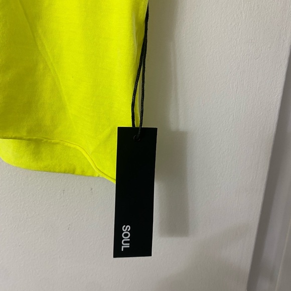 Soulcycle Neon Yellow Cropped Cycling Gym T-Shirt, woman’s size medium top - Picture 6 of 7